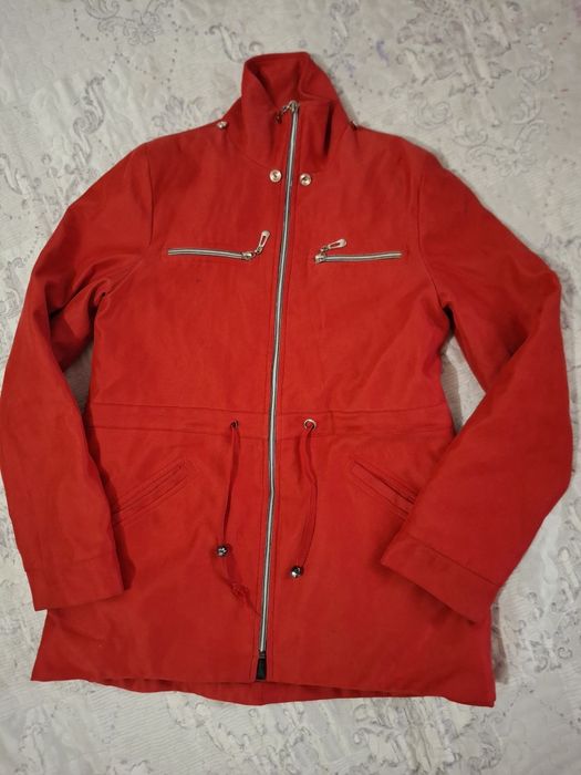 Куртка 10-12 жасар қызға, 4шт.