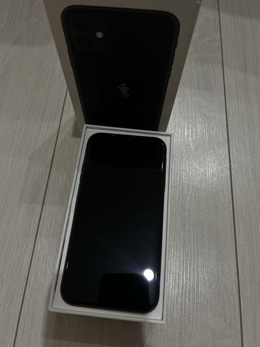 Продам айфон 11 . (128 GB)