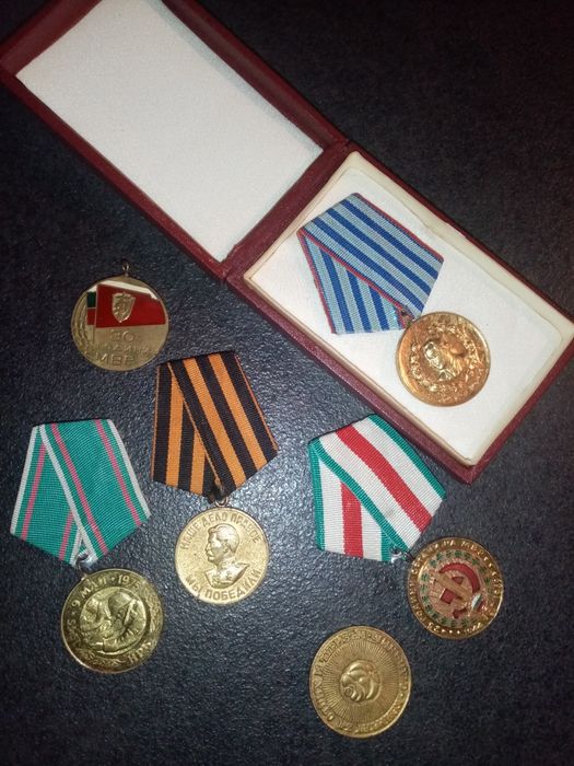 Стари медали и значки