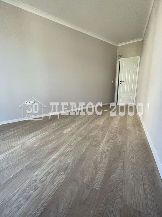 Продава се Двустаен апартамент в к.к. Св.Св. Константин и Елена - 67 кв.м за 1956 €/кв.м - Снимка #1