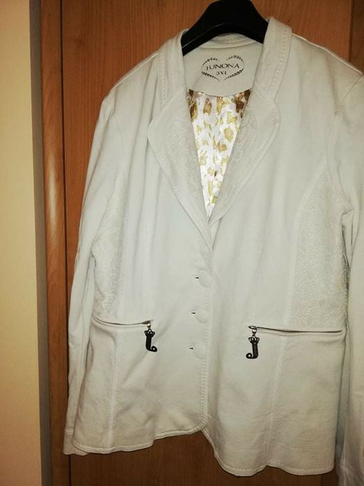 Сако Юнона/ Junona