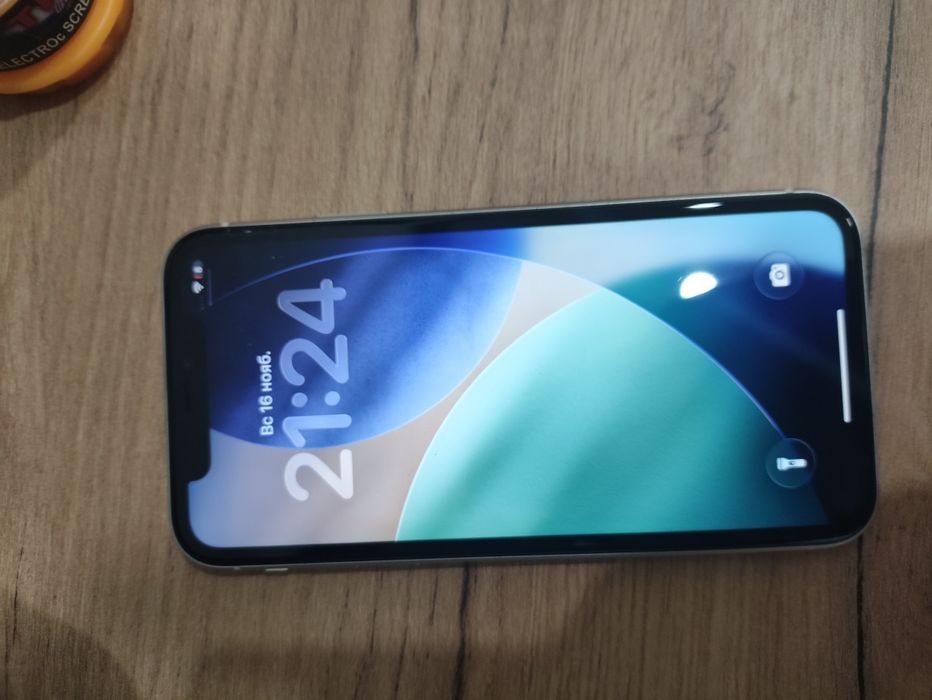 Продам iPhone 11 128 gb белый