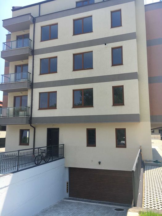 Секционна врата Rollplast за части - Златен дъб - 534/238см