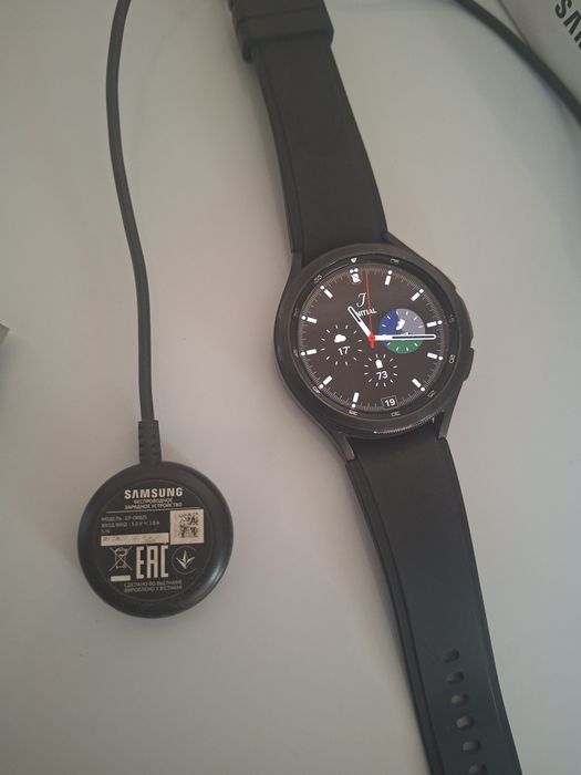 Часы Samsung Galaxy Watch4