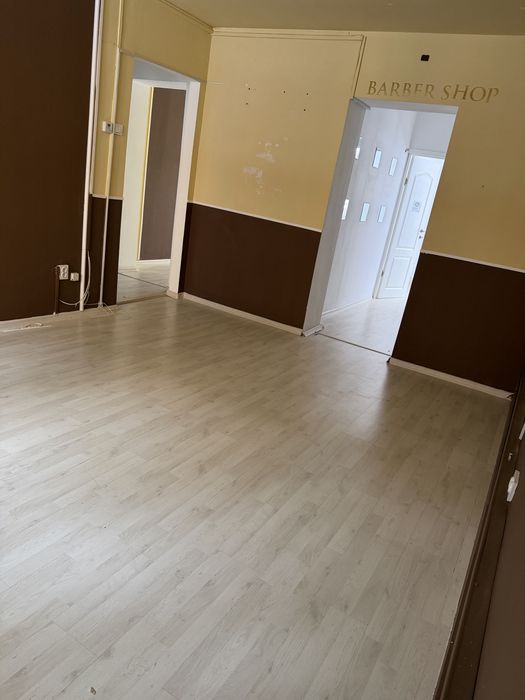 Inchiriez Spatiu Comercial -Birouri  Str 15 Noiebrie