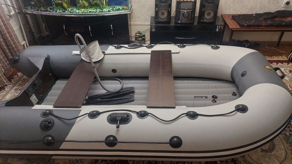 Продаётся лодка Ривьера 3.20 с надувным дном