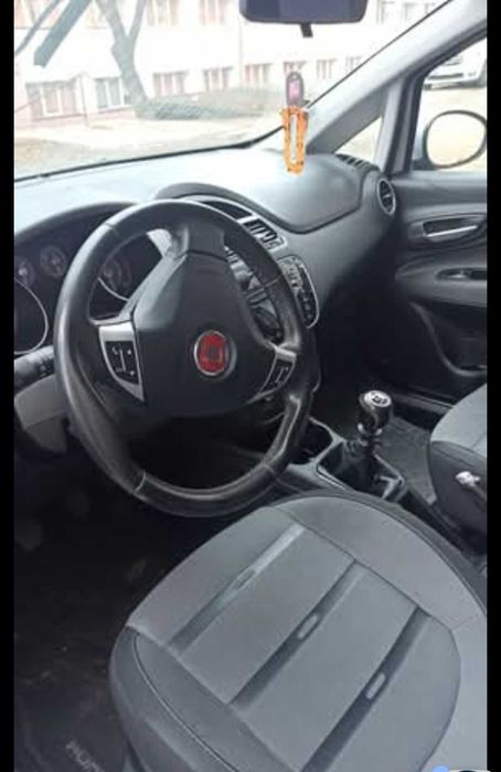 Vând FIAT Punto evo