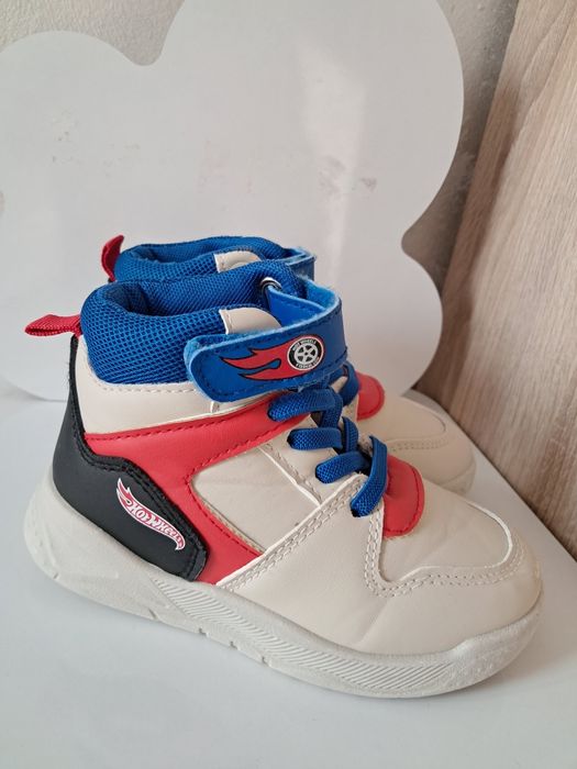 Adidasi hot wheels, marimea 26