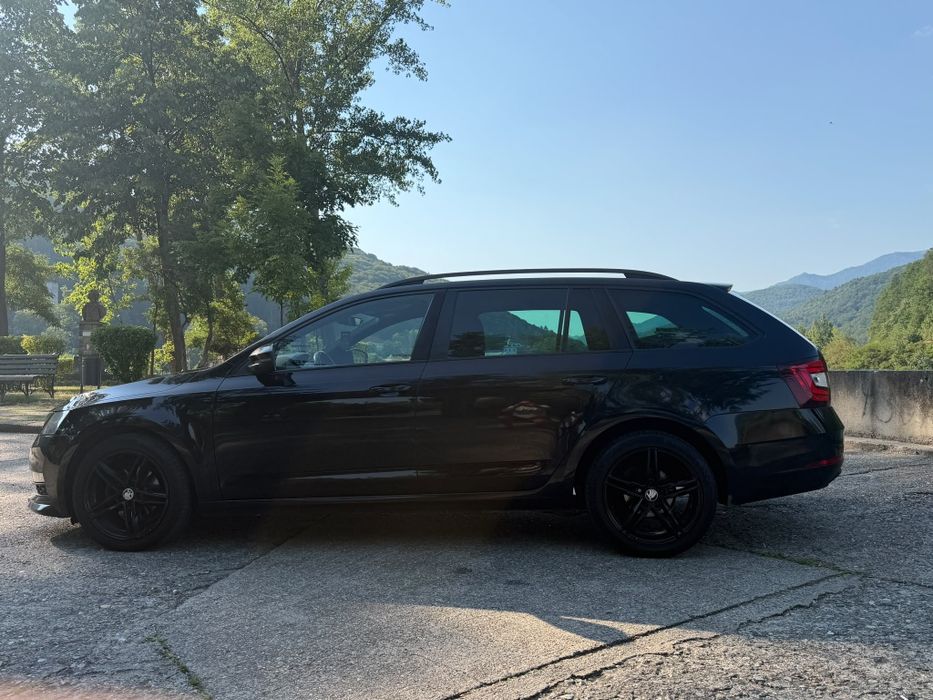Skoda Octavia Combi 2019 – 1.6 TDI 116 CP – DSG – Negru