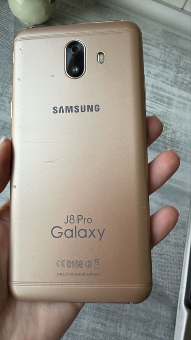 Samsung galaxy J8 Pro