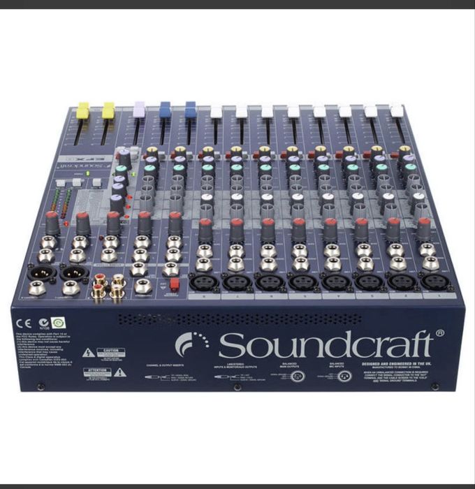 Soundcraft EFX8 Аналоговый микшерный пульт