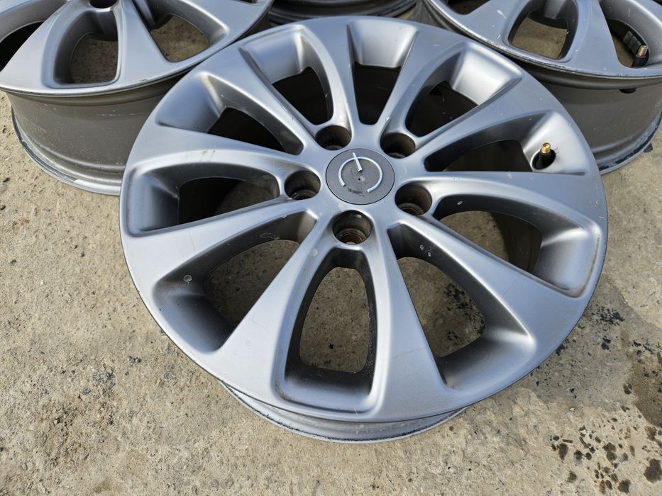 Vând jante r16 Opel Iasi • OLX.ro