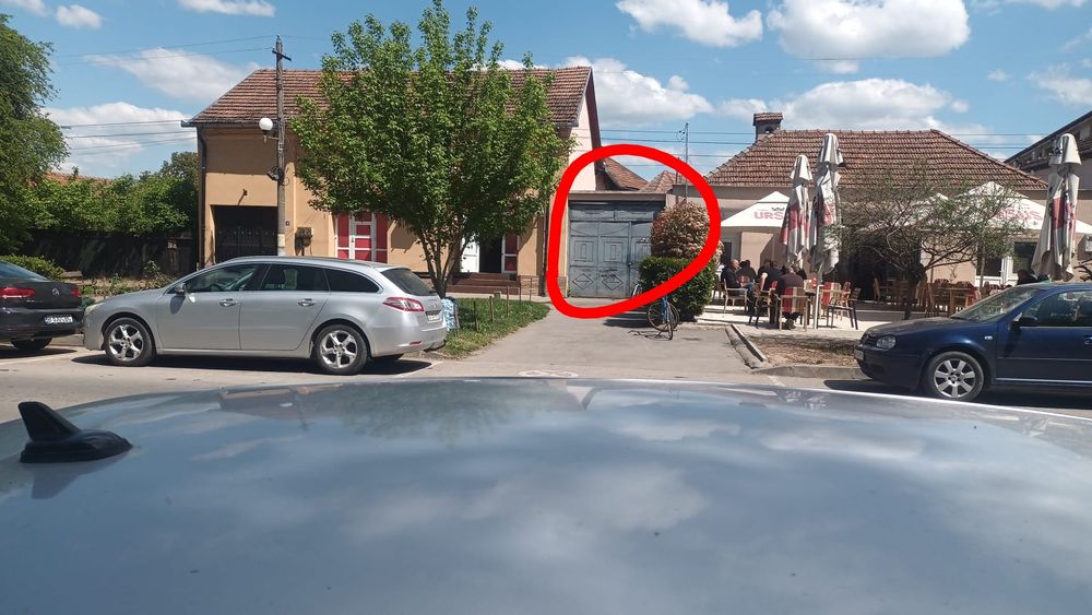 Închiriez casa in centrul Beiușului