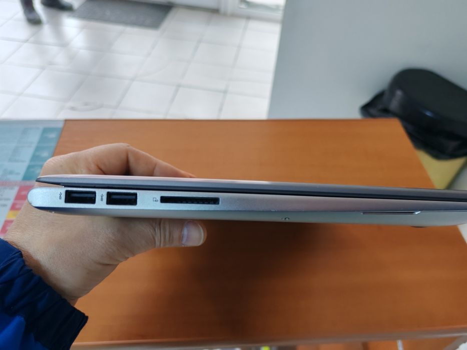 Se vine ASUS Notebook UX303L