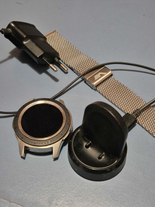 Galaxy Watch Samsung 46mm, Silver, bratara metalica deosebita