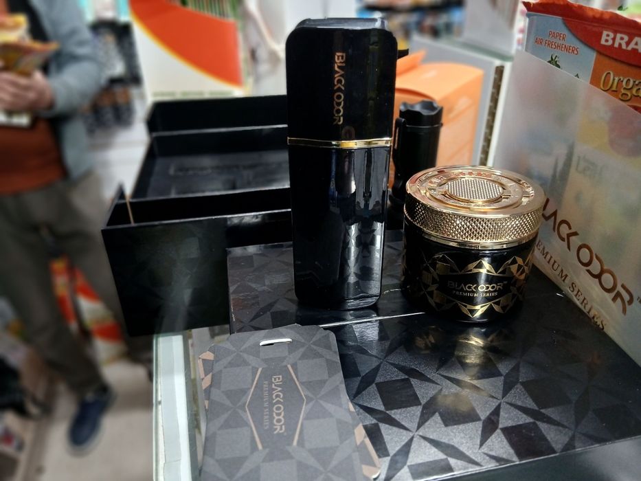 Доставка бесплатно Тошкент шахрига Black Odor Премиум запах освежетил