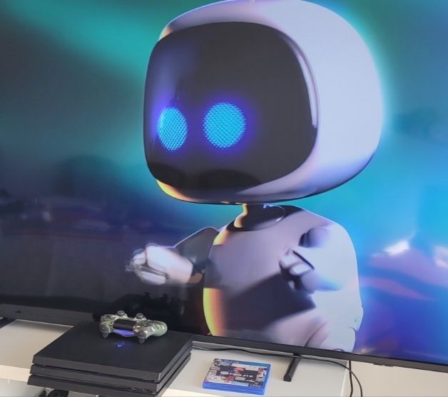 PlayStation 4 Pro-1TB(System Software-11)