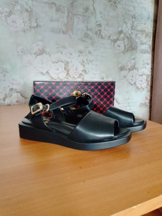 Женская обувь продам