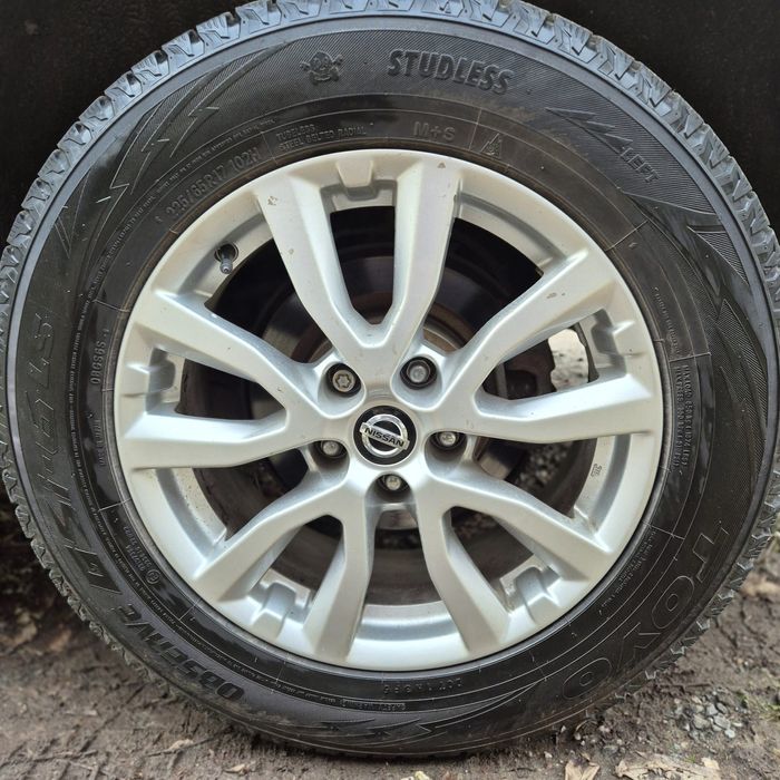 джанти 17ки Nissan X-Trail Rogue + зимни гуми