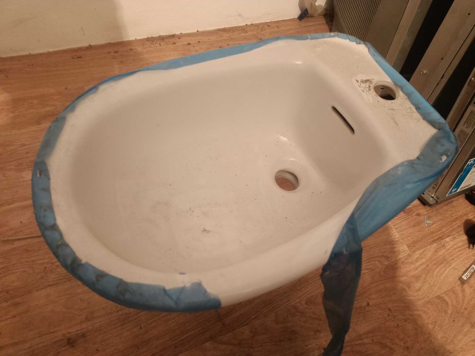 Продам новое биде.