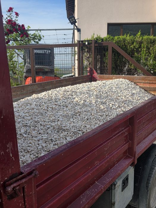 Речен камък, трошен камък,филц,земновлажен бетон, циметова замазка пяс