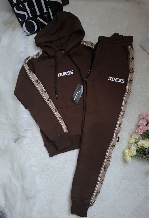 Дамски ватиран екип Guess