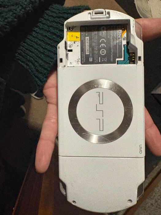 PSP 4 без батерия