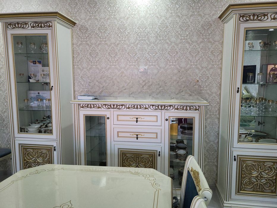 Продам стенку в гостиную