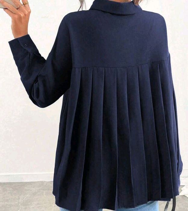 Нови ризи тъмно синя и бяла