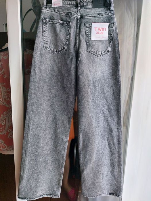 Jeans dama noi, moderni!