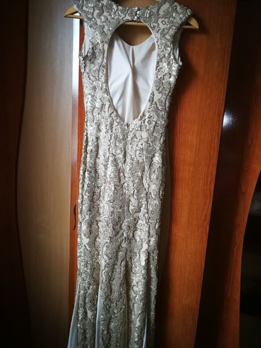Rochie de seara cu paiete aurii mat, măr. 36.