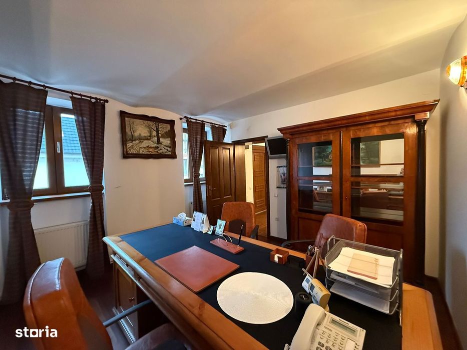 Apartament/Spatiu comercial 3 camere + CURTE,  gata de utilizare