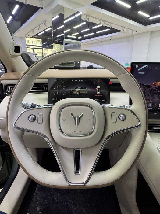 Voyah Free Plus — Premium gibrid | Rasmiy diler