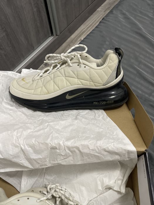 Adidasi nike 720
