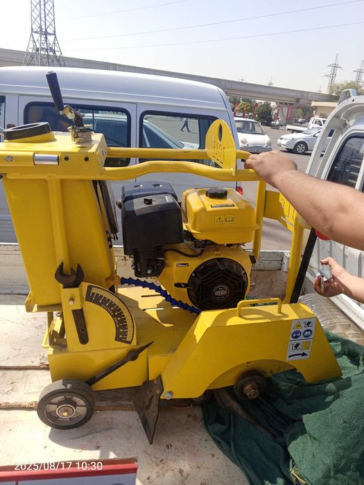 Шварез, Резка бетона, асфальта и стяжки.