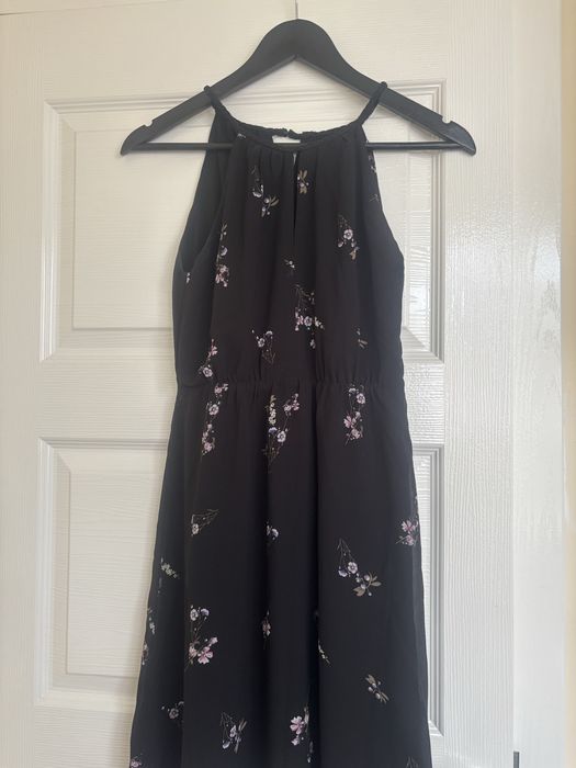Рокли на Зара, Манго, Котон, H&M и др.  От 5-10€, размери Хс и С