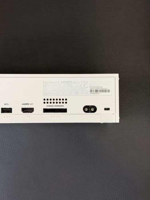 Отличен Xbox Series S