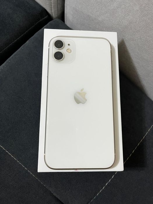 IPhone 11 64 гб белый