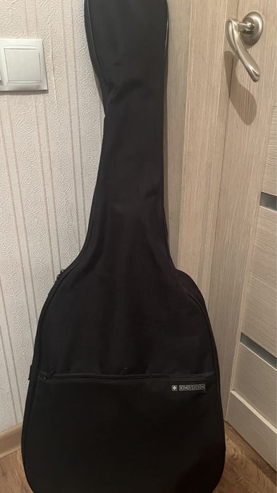 Срочно продам гитара adagio