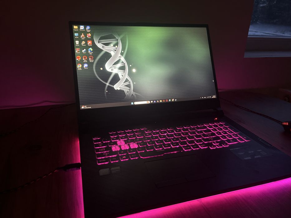 Vand Laptop Asus Rog Strix g731