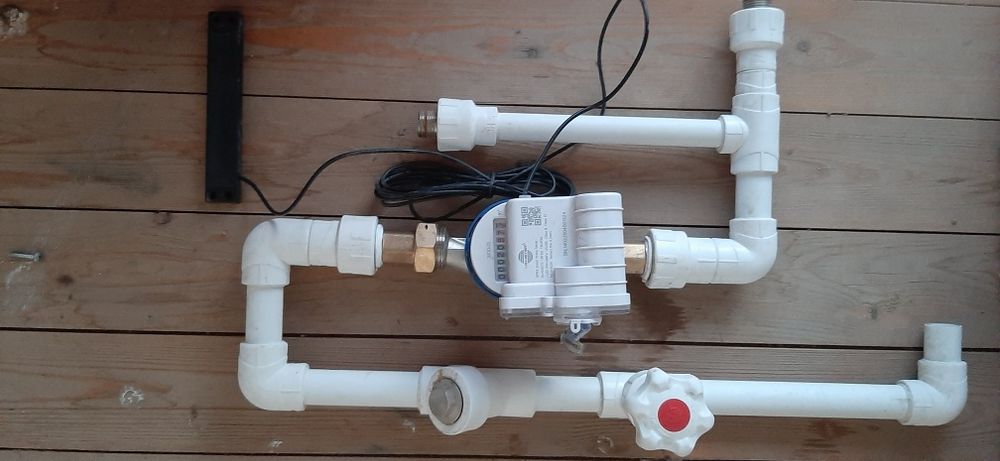 Счётчик воды продаётся