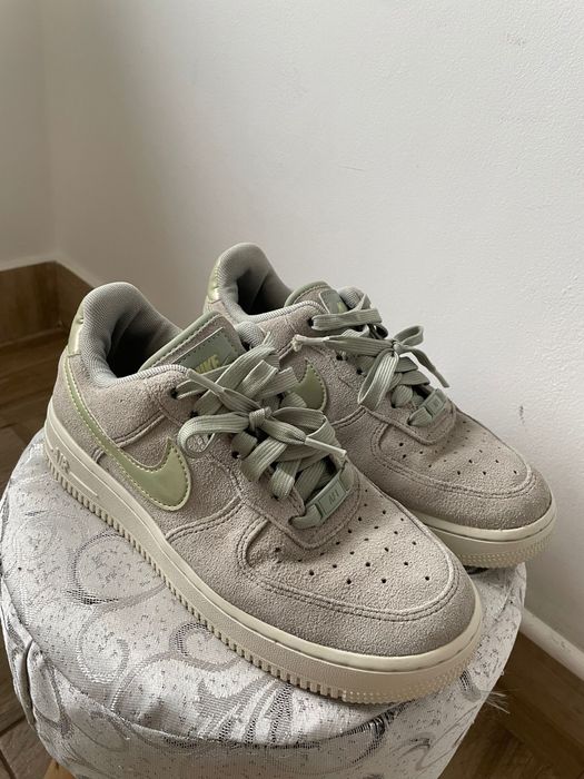 Adidasi dama Nike