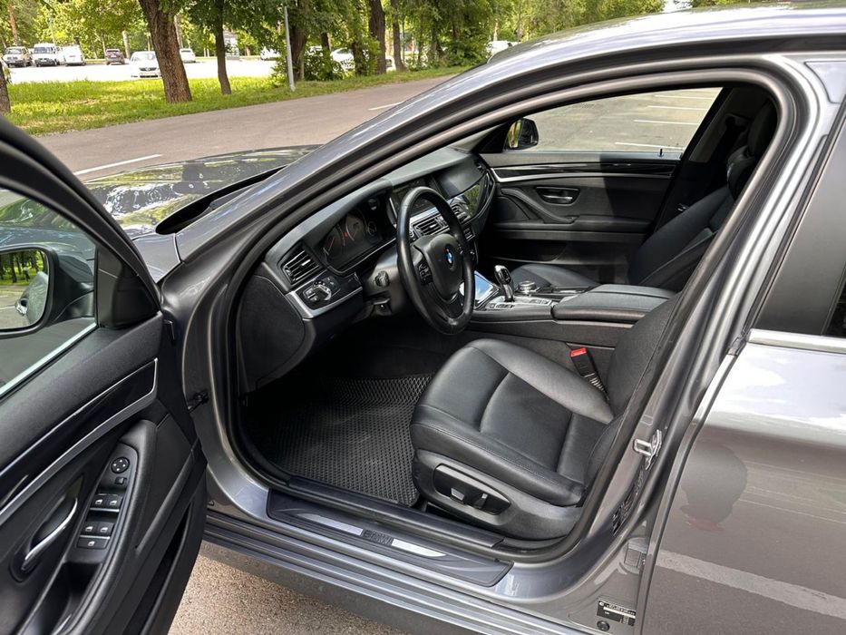 Продам BMW 520 f10