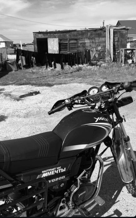 Мотоцикл yaqi 200 куб