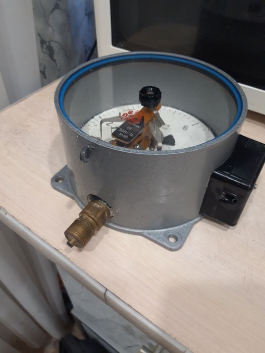 Продам Манометр ЭКМ-1У