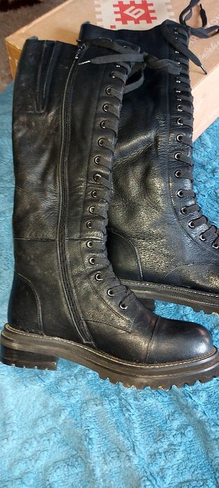 Продам сапоги 38,5 размер
