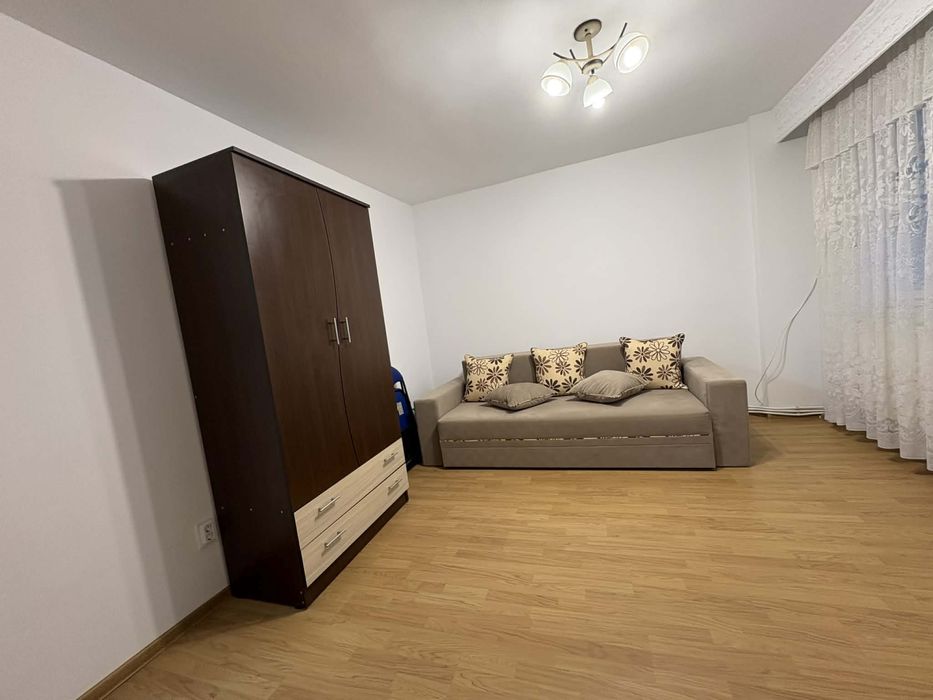 Proprietar inchiriez garsoniera confort 1