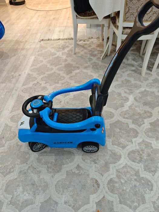 Детский толокар и мотоцикл