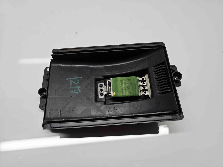 Releu VolkswagenBora Combi (1J6) [Fabr 1999-2005] 1J0819022A