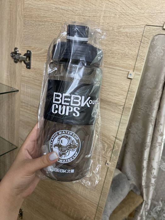 Продаются бутылки для воды